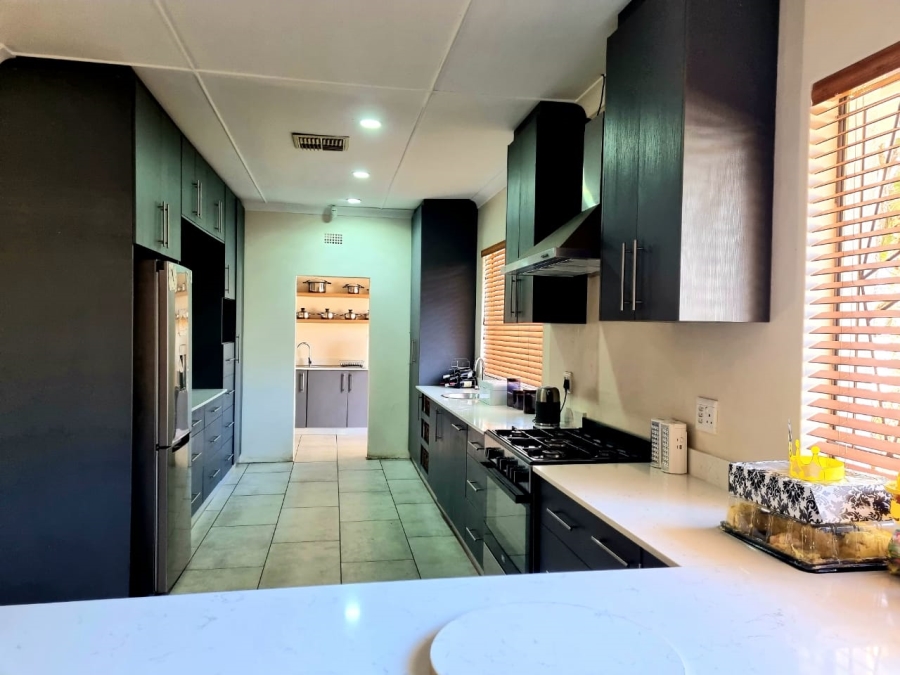 4 Bedroom Property for Sale in Monument Heights Northern Cape